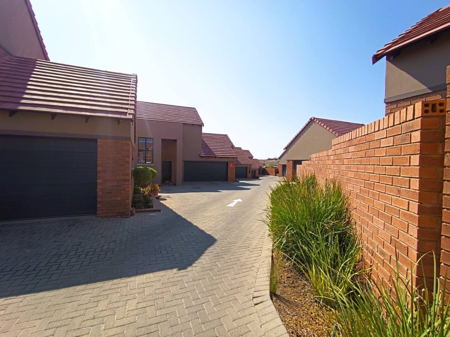 3 Bedroom Property for Sale in Wild Olive Estate Free State